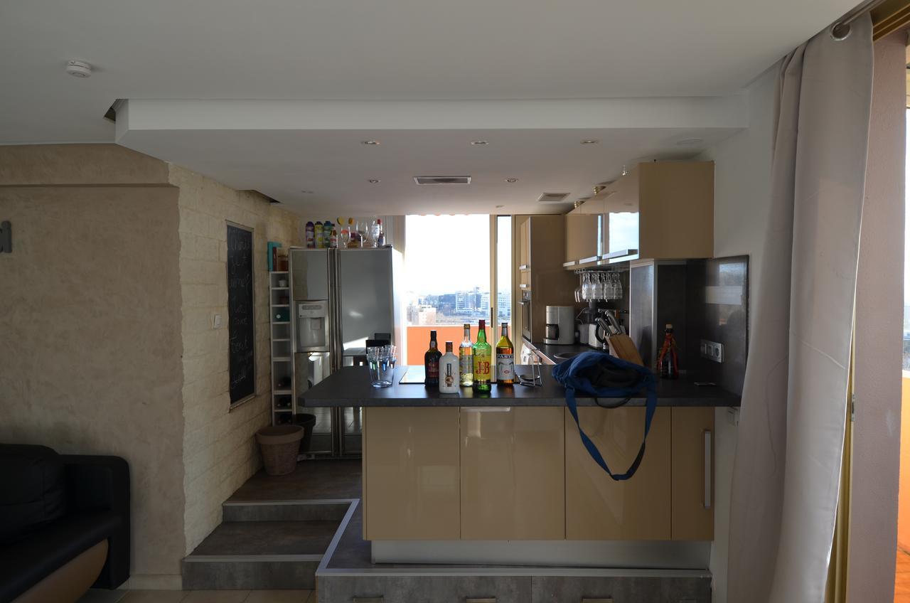 Appartement Rooftop 8 personnes grande terrasse avec parking Quartier Aéroport Nizza Esterno foto