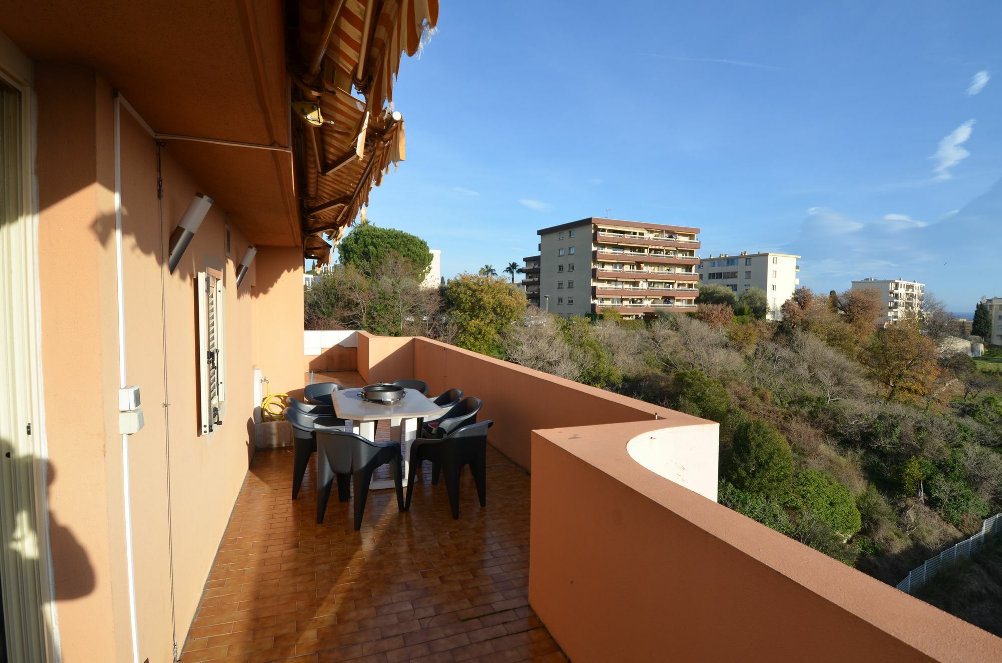 Appartement Rooftop 8 personnes grande terrasse avec parking Quartier Aéroport Nizza Esterno foto